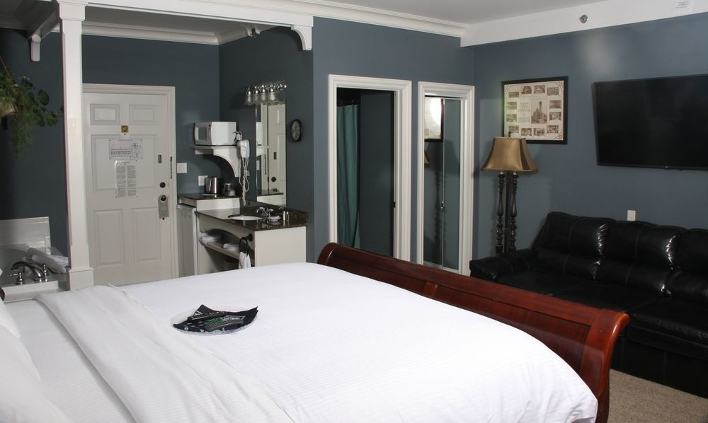 Depot Inn & Suites La Plata Екстериор снимка