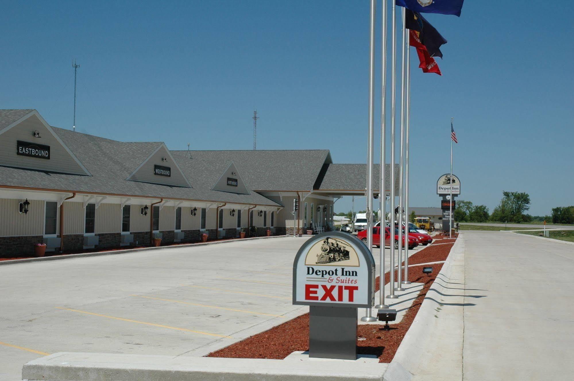 Depot Inn & Suites La Plata Екстериор снимка