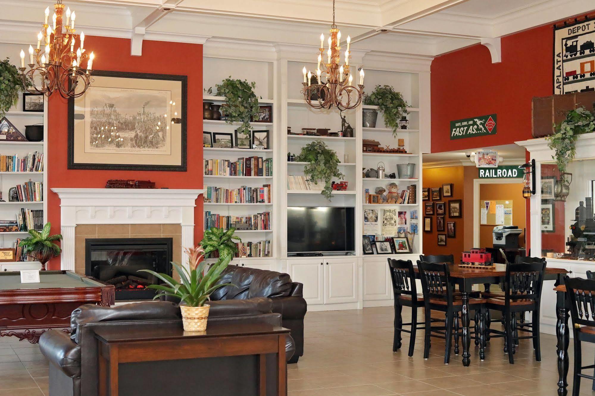 Depot Inn & Suites La Plata Екстериор снимка