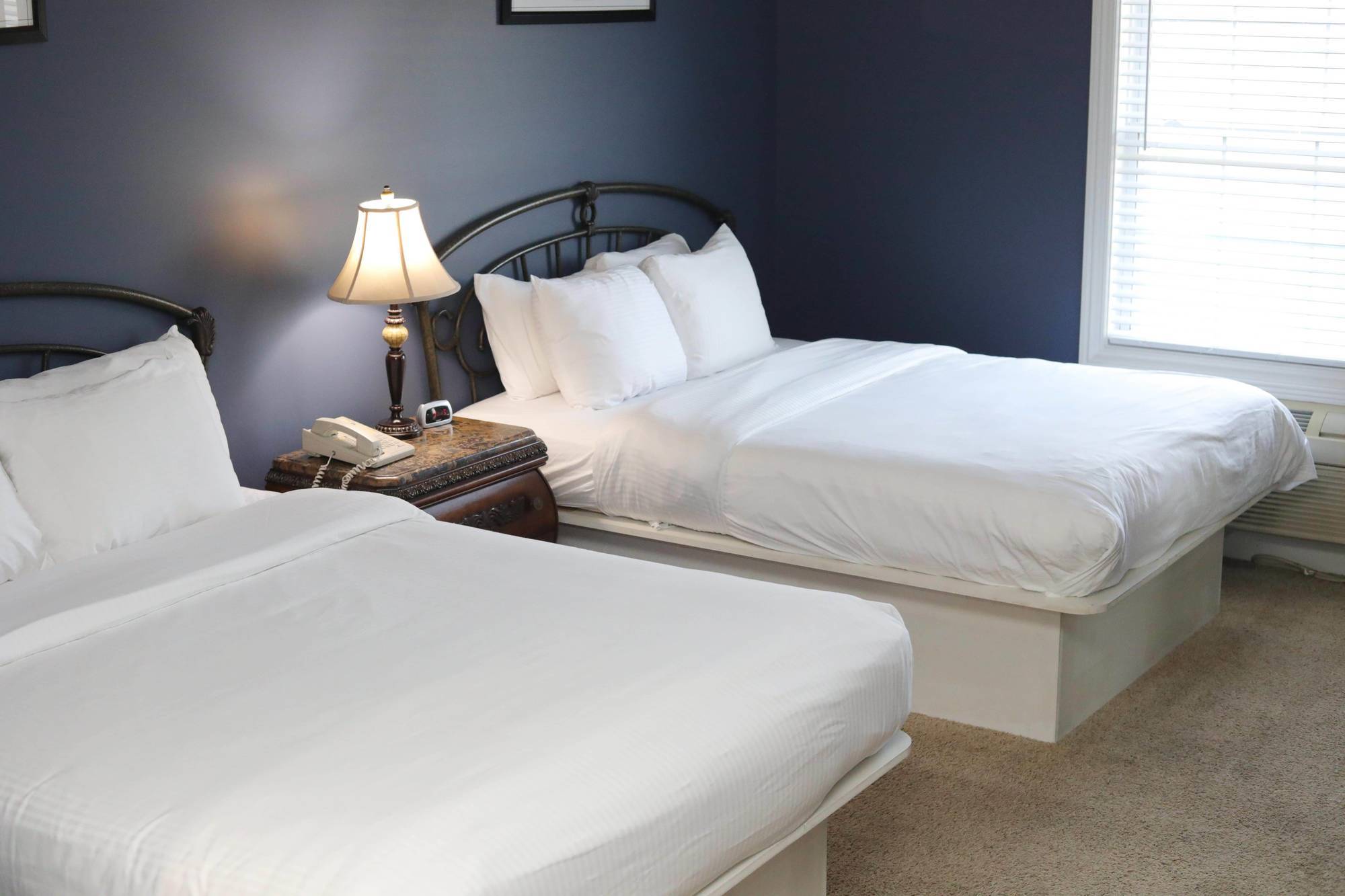 Depot Inn & Suites La Plata Екстериор снимка