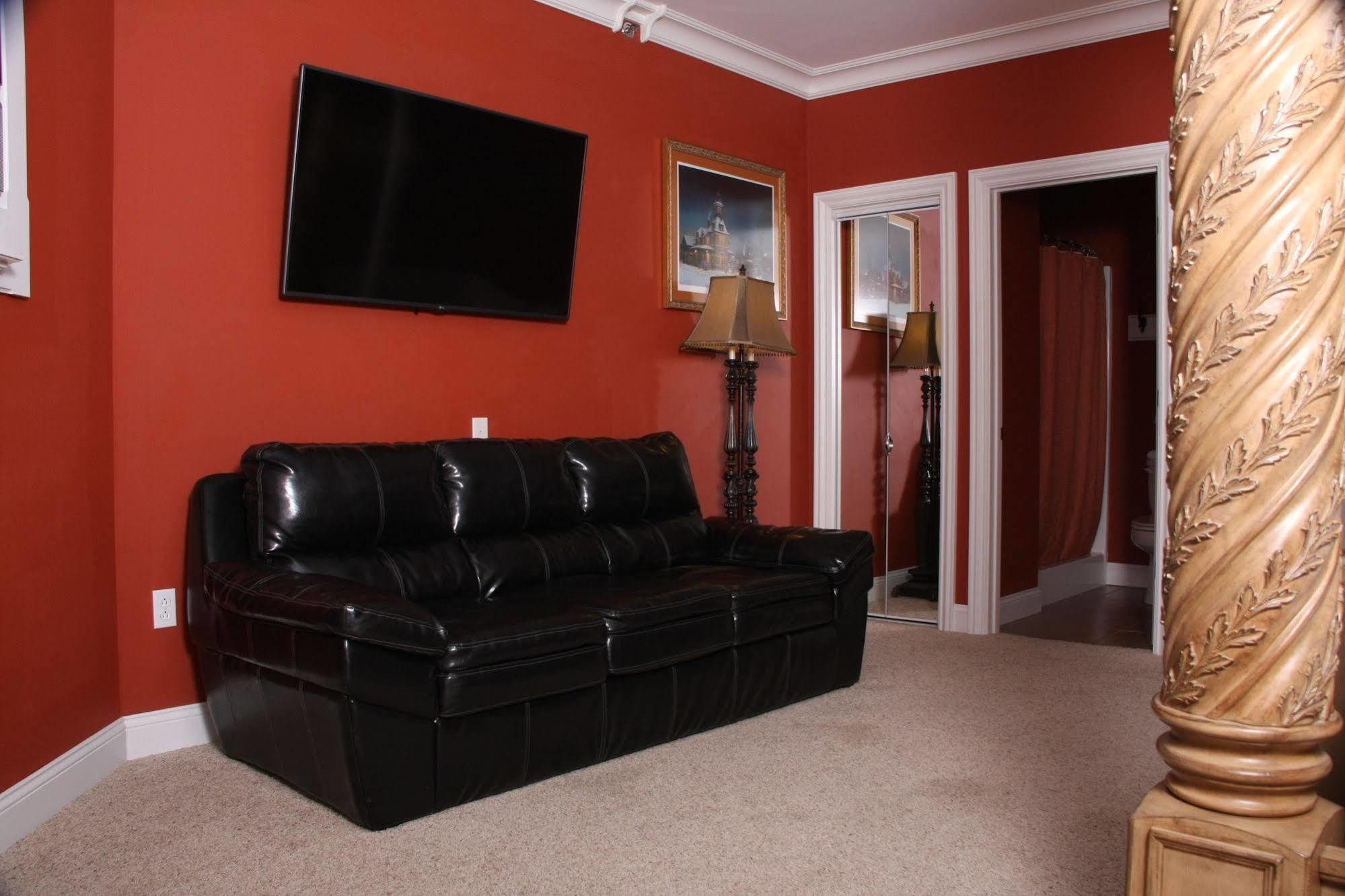 Depot Inn & Suites La Plata Екстериор снимка
