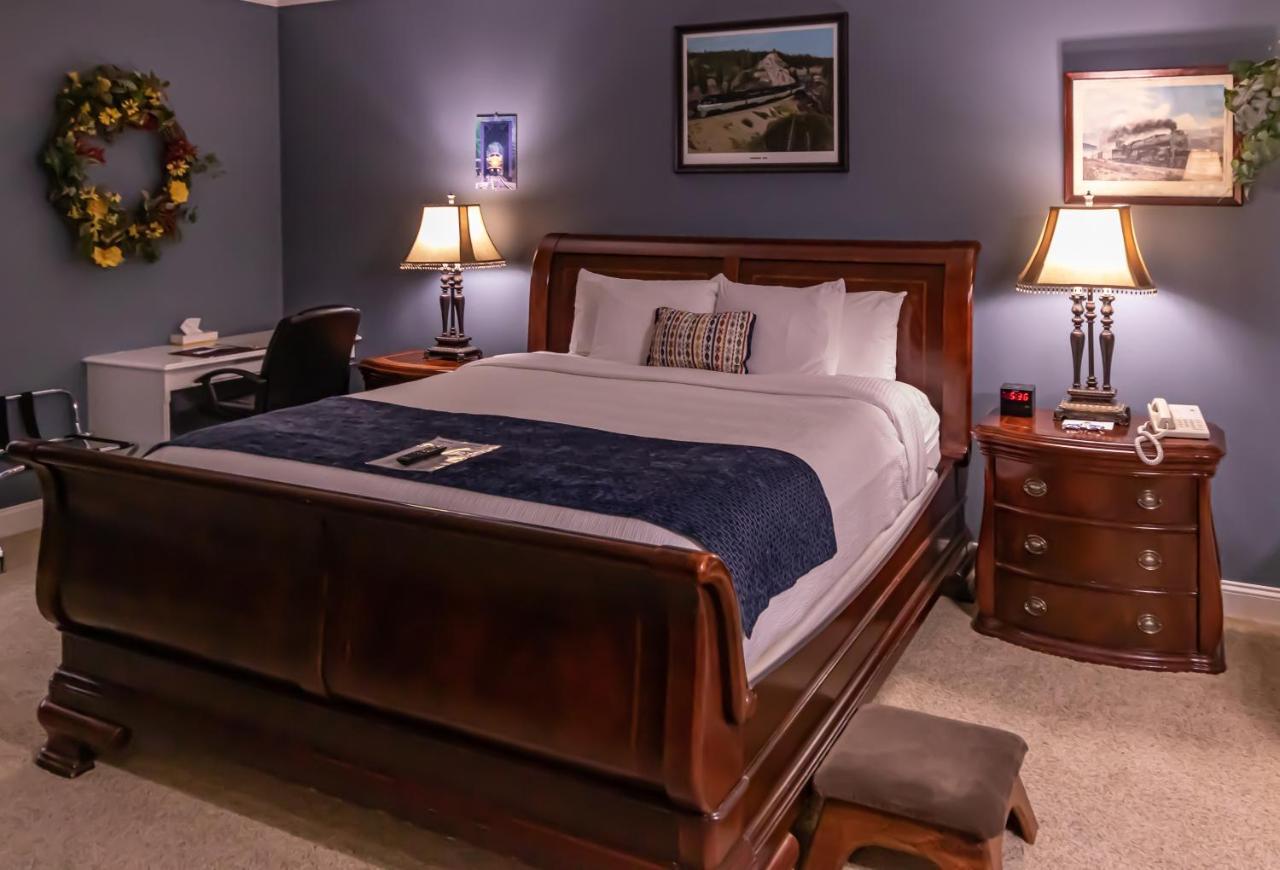 Depot Inn & Suites La Plata Екстериор снимка